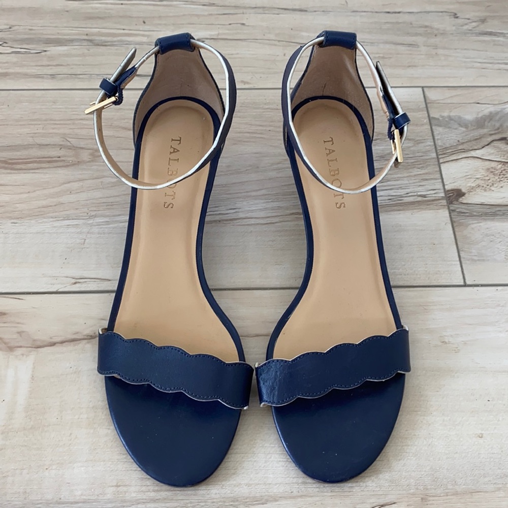 Talbots navy blue ankle strap sandals size 7.5